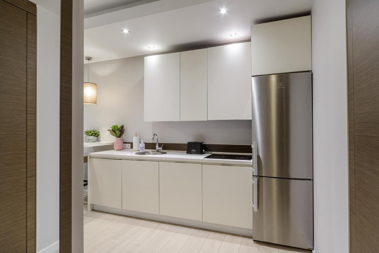 Luxury Apartments In Platinum Tower Varşovia Exterior foto