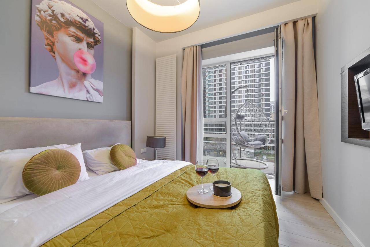Luxury Apartments In Platinum Tower Varşovia Exterior foto