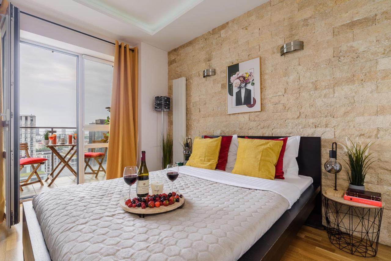 Luxury Apartments In Platinum Tower Varşovia Exterior foto