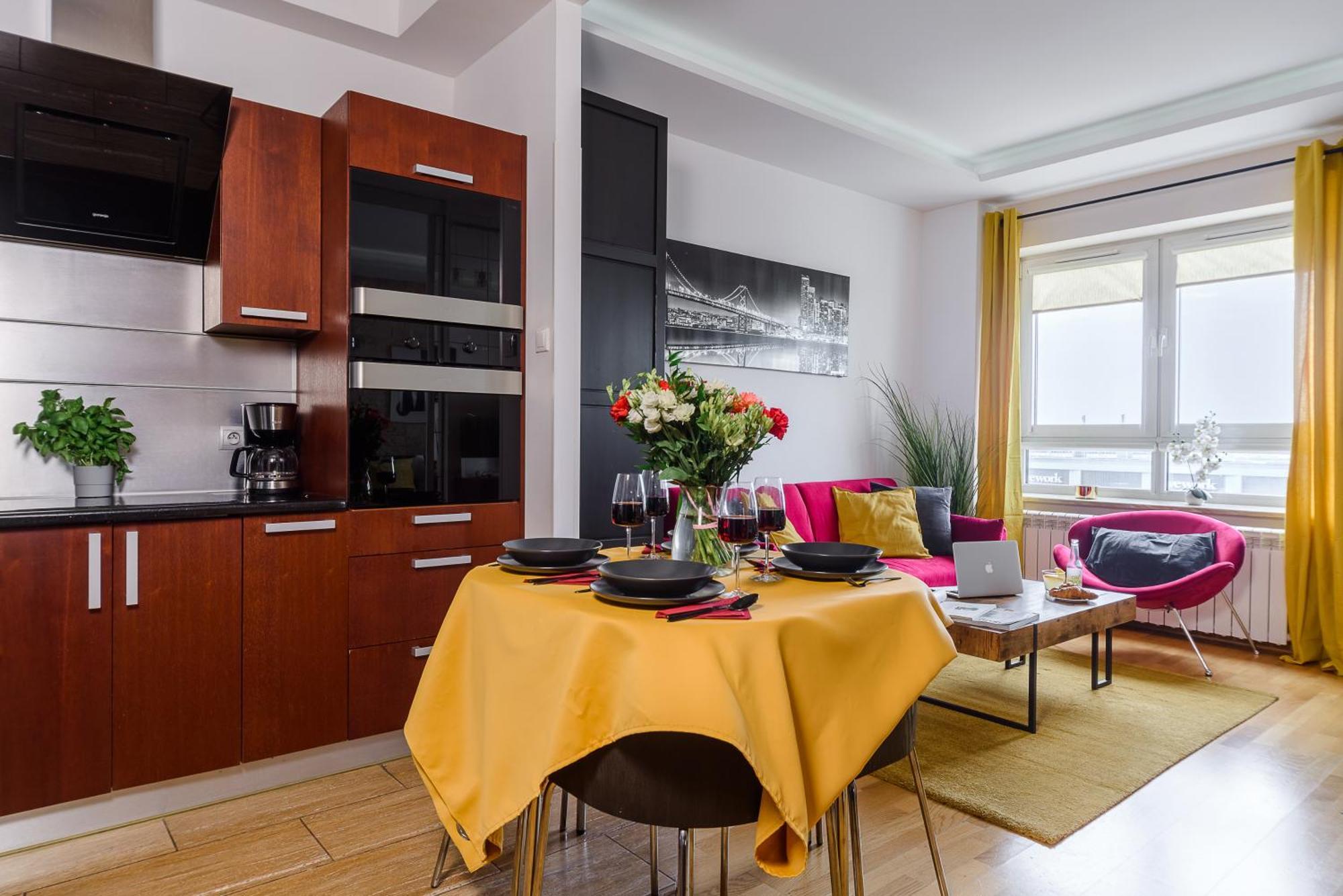 Luxury Apartments In Platinum Tower Varşovia Exterior foto