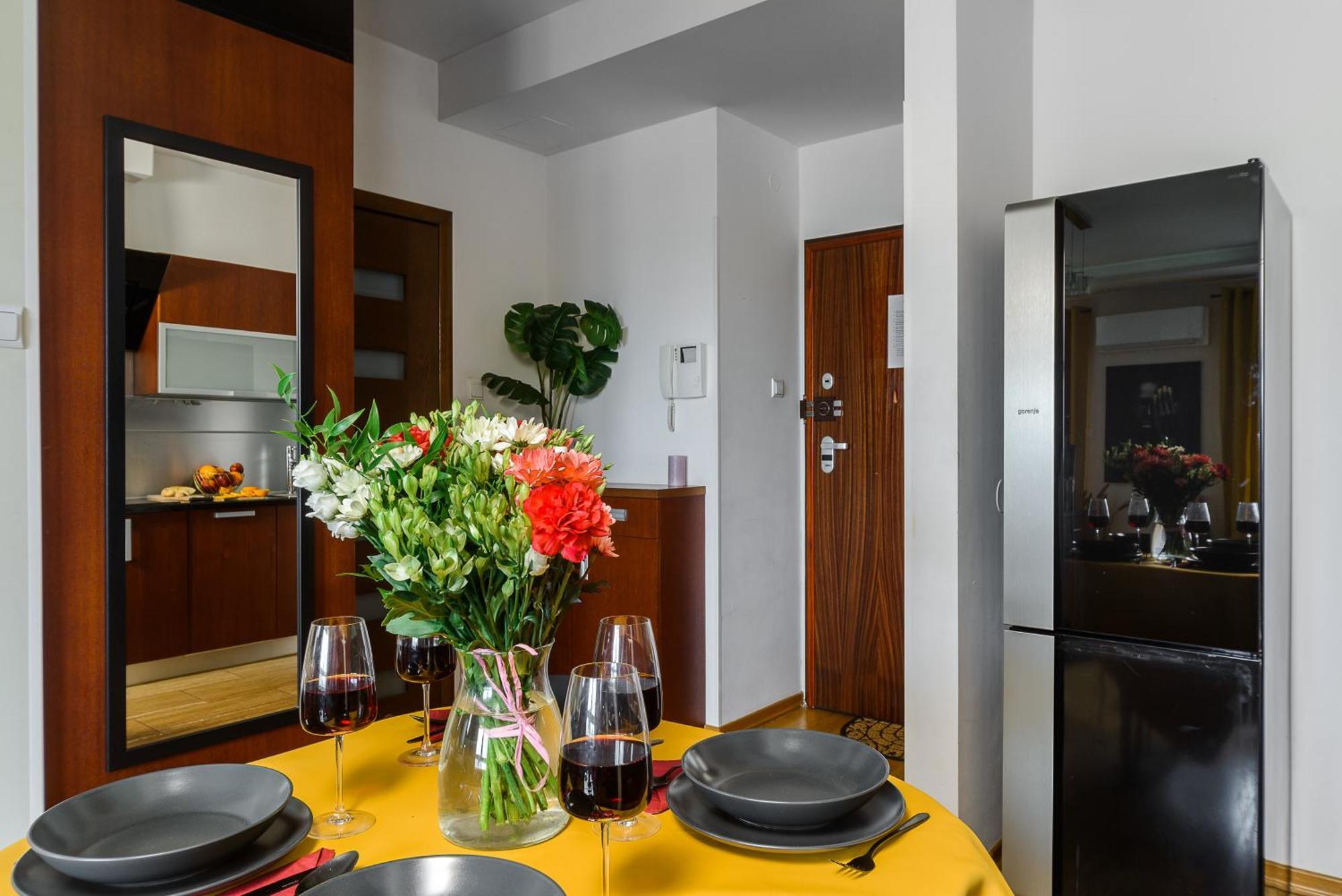 Luxury Apartments In Platinum Tower Varşovia Exterior foto