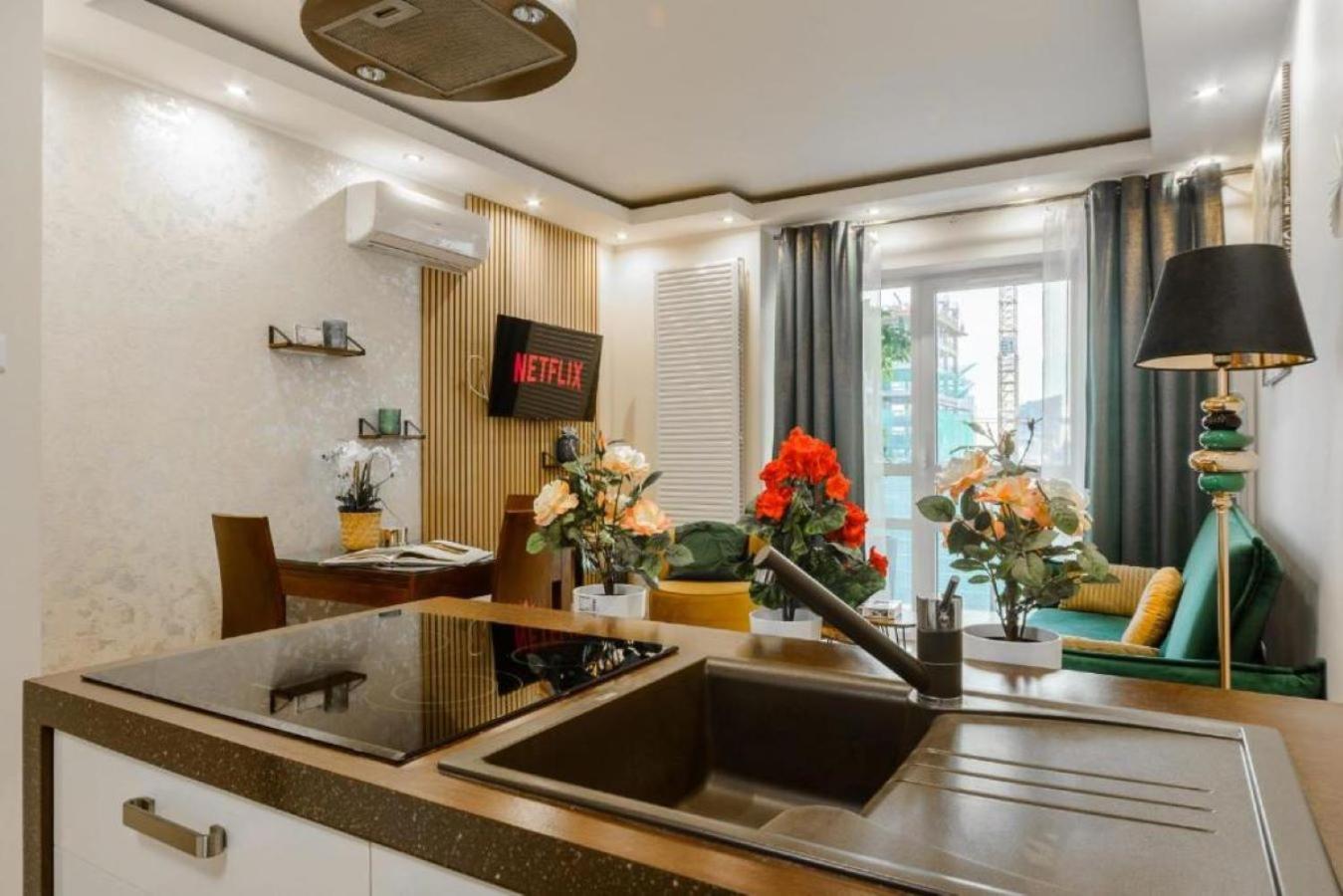 Luxury Apartments In Platinum Tower Varşovia Exterior foto